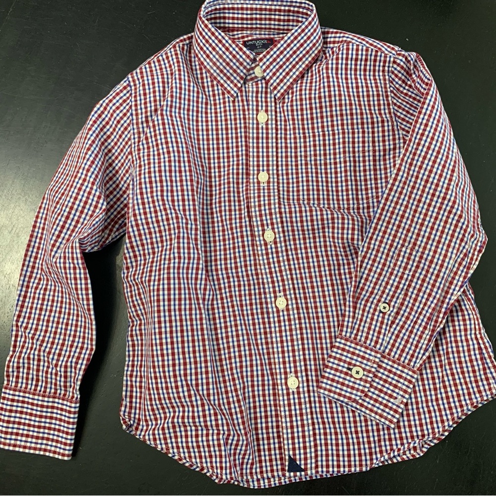 Untuckit button down